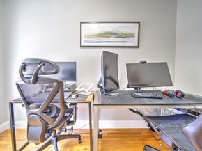 28 Chelsea St, Boston MA 02128