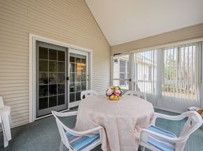 3 Quaker Way 40, Westborough MA 01581