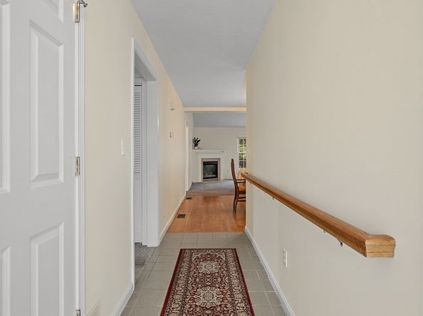 3 Quaker Way 40, Westborough MA 01581