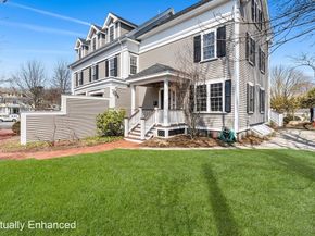 81 Forest St 81, Medford MA 02155