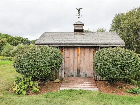 1480 Lancaster Ave, Lunenburg MA 01462