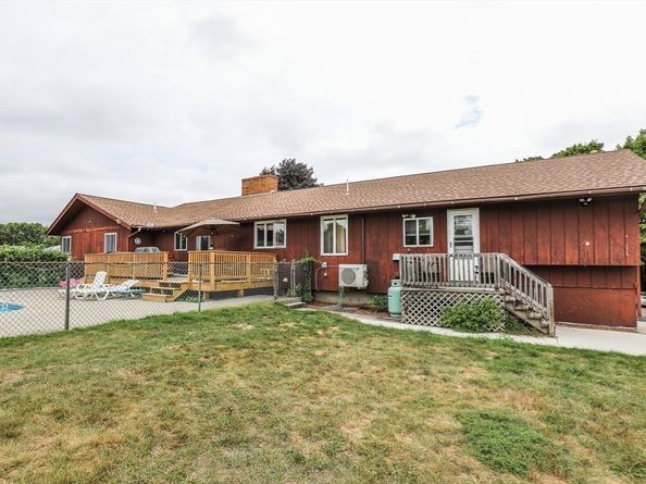 1480 Lancaster Ave, Lunenburg MA 01462