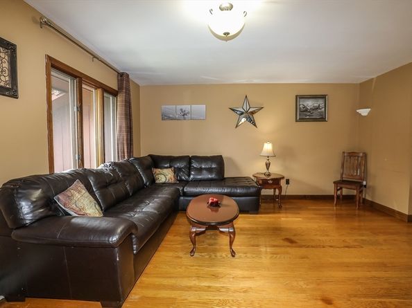 1480 Lancaster Ave, Lunenburg MA 01462