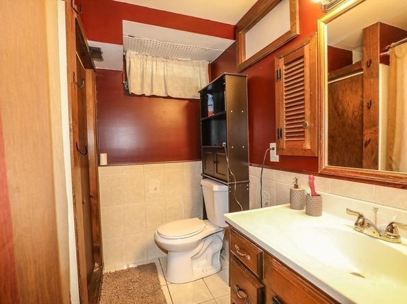 1480 Lancaster Ave, Lunenburg MA 01462