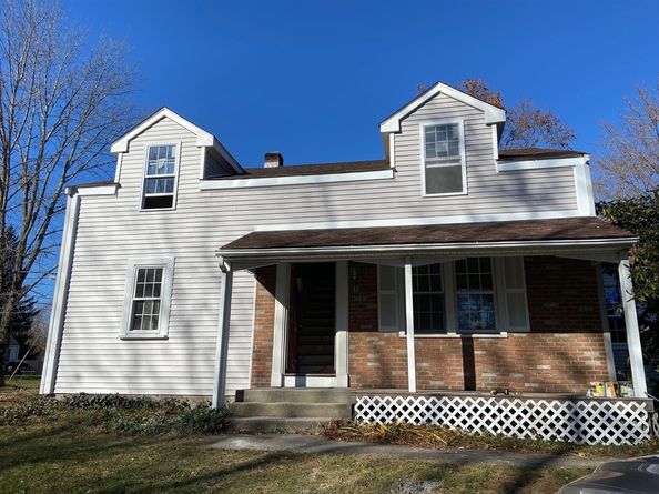32 Meadow Road, Northborough MA 01532