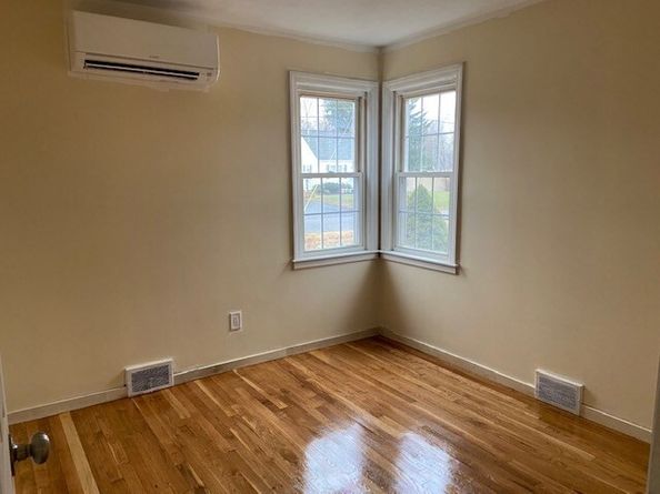 32 Meadow Road, Northborough MA 01532