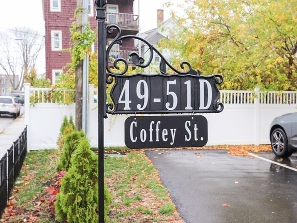 49 Coffey St B, Boston MA 02122