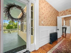 36 South St, Grafton MA 01519