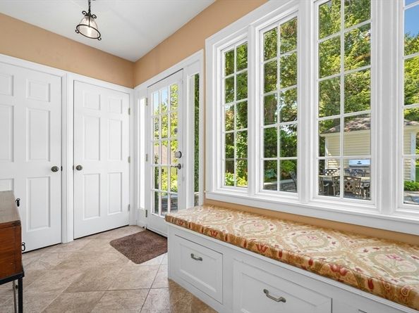 36 South St, Grafton MA 01519