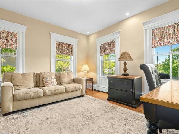 36 South St, Grafton MA 01519