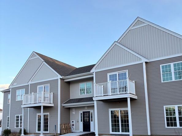 2 S Spooner St 1, Plymouth MA 02360