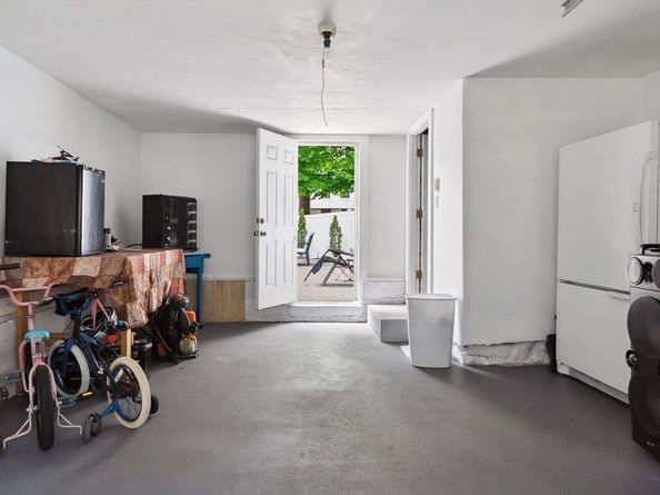 139 Washington St, Hudson MA 01749