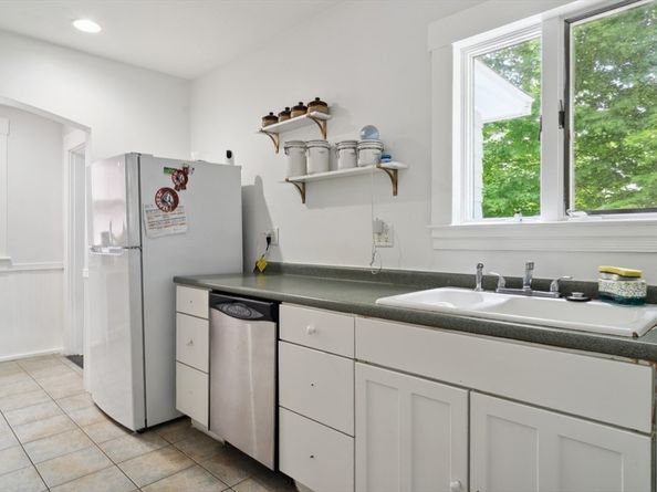 139 Washington St, Hudson MA 01749