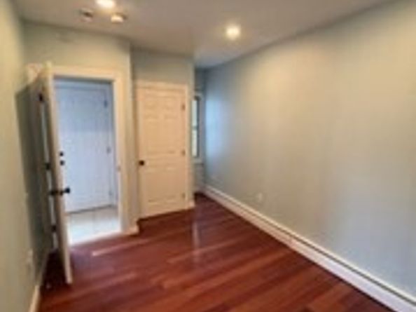 5 Prescott St B, Boston MA 02128