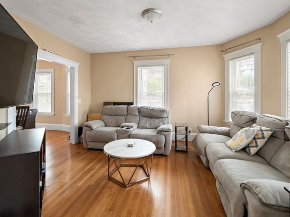 1 Elwood St, Everett MA 02149