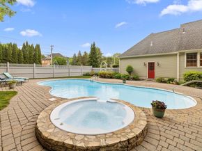 1 Benjamin Drive, Westborough MA 01581