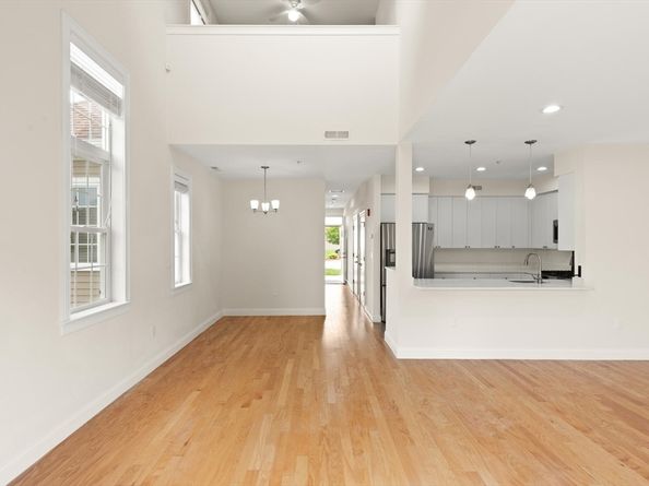 70 Endicott 1406, Norwood MA 02062