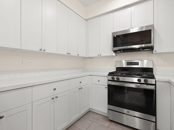 70 Endicott 1406, Norwood MA 02062