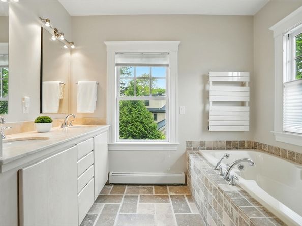 11 Longfellow Rd, Cambridge MA 02138