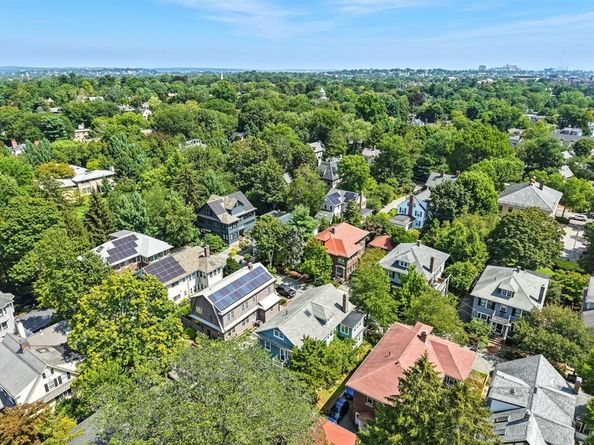 11 Longfellow Rd, Cambridge MA 02138