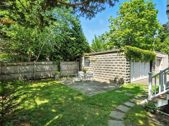 11 Longfellow Rd, Cambridge MA 02138