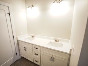 140 Tispaquin St, Middleboro MA 02346