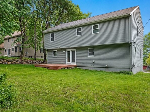 45 Dillon St, Worcester MA 01604