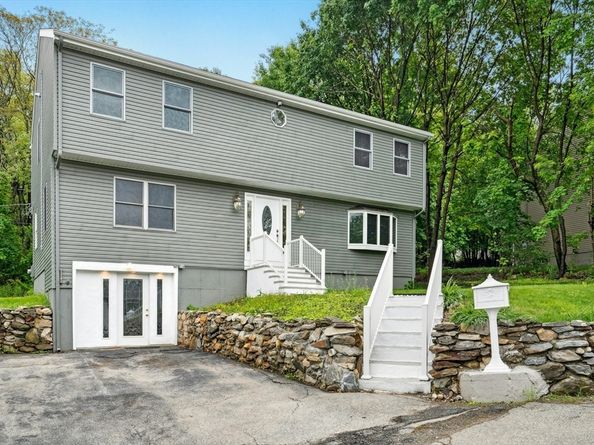 45 Dillon St, Worcester MA 01604