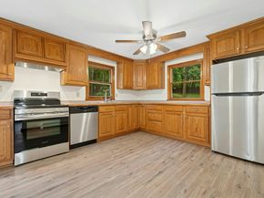 45 Dillon St, Worcester MA 01604