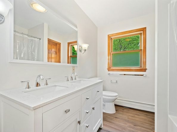 45 Dillon St, Worcester MA 01604
