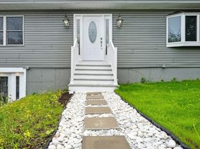 45 Dillon St, Worcester MA 01604