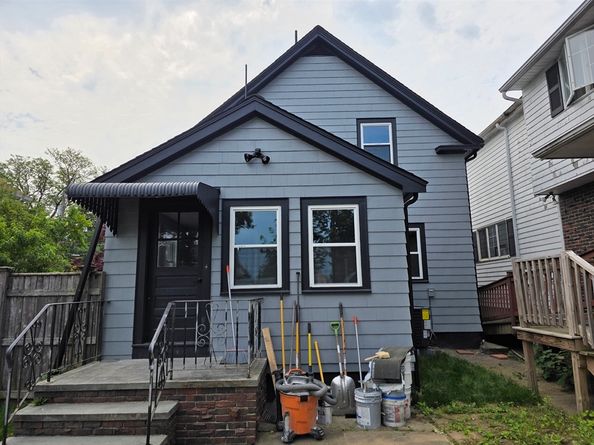 32 Central Ave, Everett MA 02149