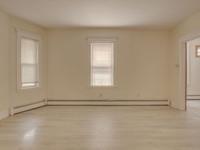 69 Metropolitan Ave, Boston MA 02131