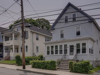 69 Metropolitan Ave