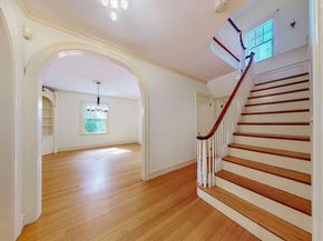 320 Quinobequin Rd, Newton MA 02468