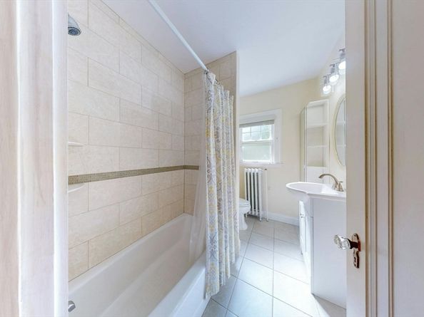 320 Quinobequin Rd, Newton MA 02468