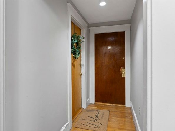 19 South St. 11, Boston MA 02135