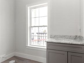 11 Washington St 12, Ipswich MA 01938