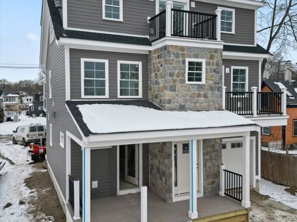 11 Washington St 12, Ipswich MA 01938