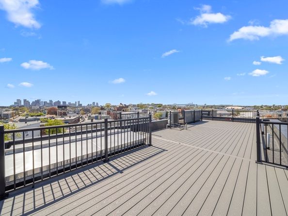 546 Saratoga, Boston MA 02128