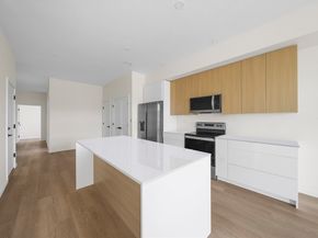 546 Saratoga, Boston MA 02128