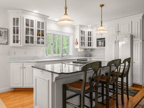 151 River Rd, West Newbury MA 01985
