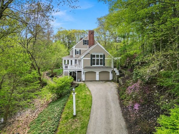 151 River Rd, West Newbury MA 01985