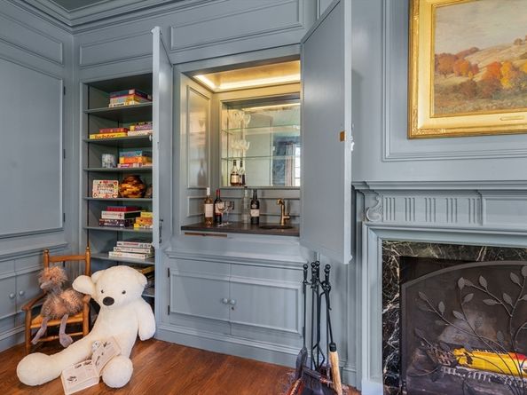 21 Sargent Crossway, Brookline MA 02445