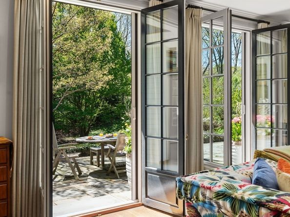21 Sargent Crossway, Brookline MA 02445