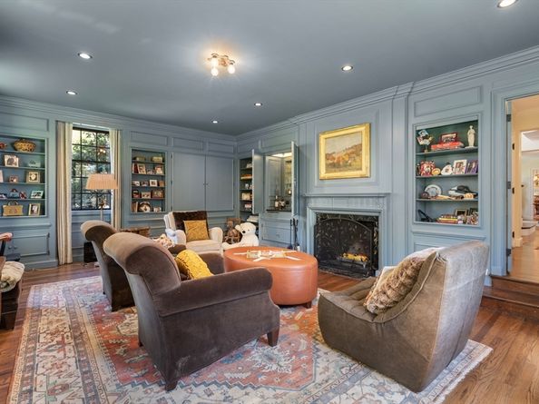 21 Sargent Crossway, Brookline MA 02445