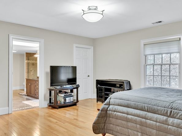 42 Westerly Rd, Weston MA 02493
