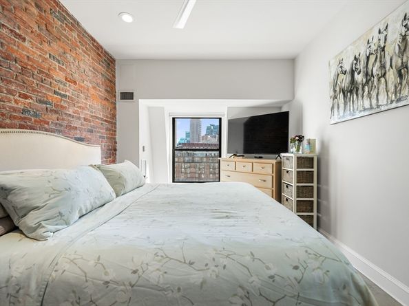 28 Atlantic Ave 638, Boston MA 02110