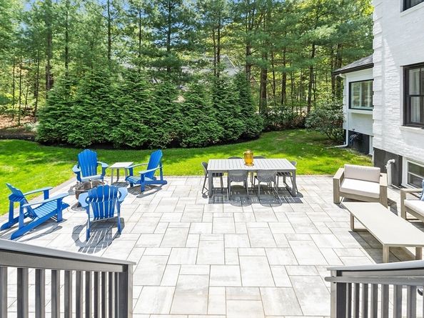 31 Alford Cir, Concord MA 01742