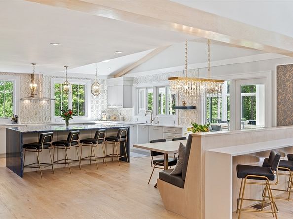 31 Alford Cir, Concord MA 01742
